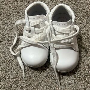 Baby walking shoes